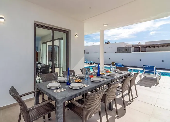 וילה Aurora By *